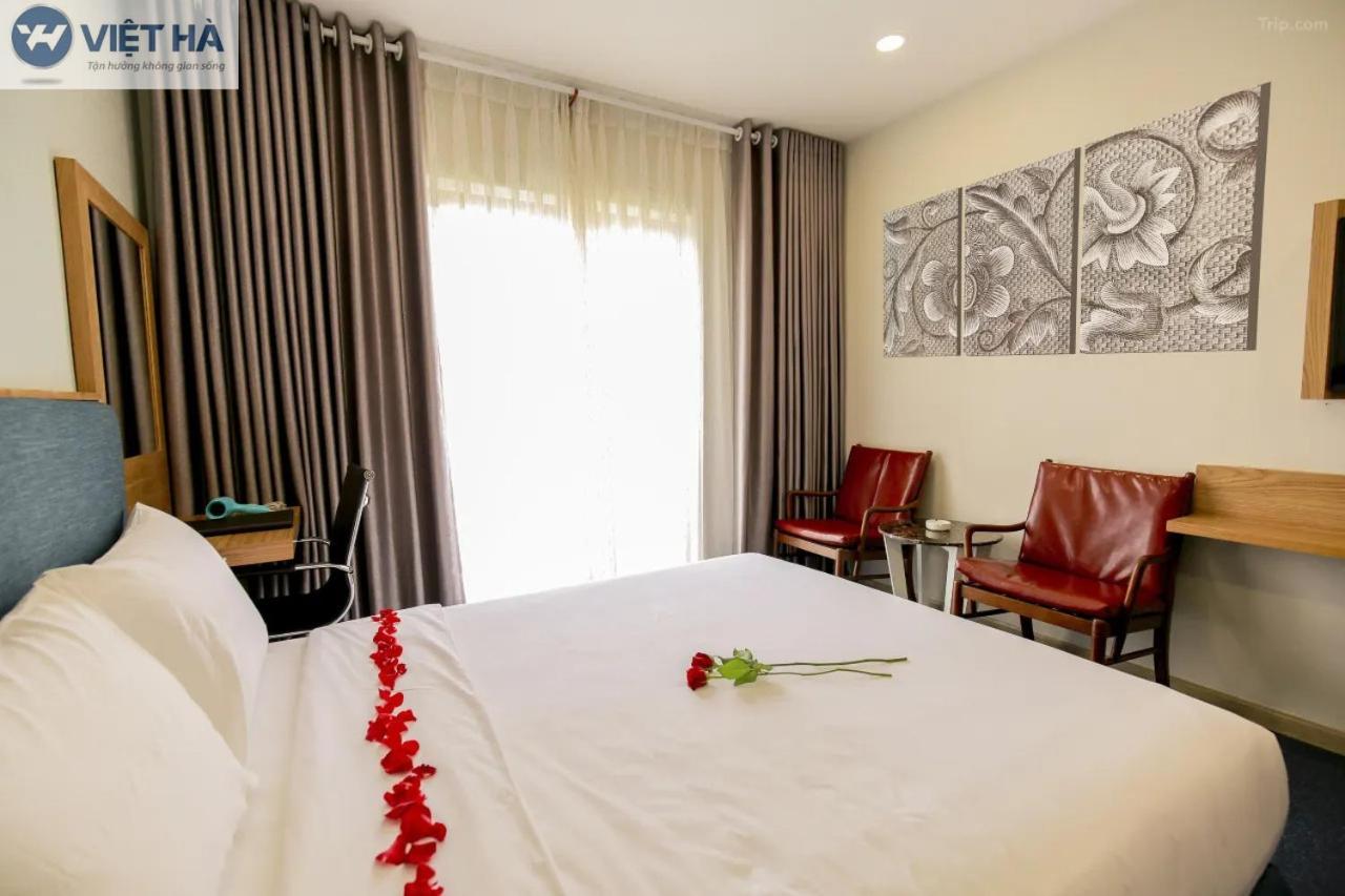 Viet Ha Hotel Ho Chi Minh City Exterior photo